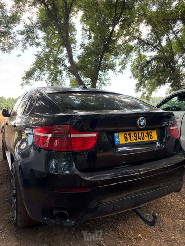 ב מ וו X6