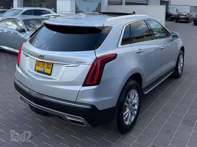 קאדילק XT5