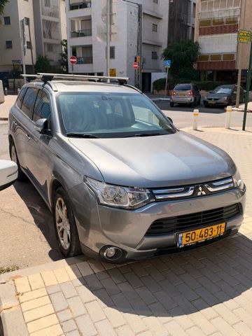 מיצובישי אאוטלנדר