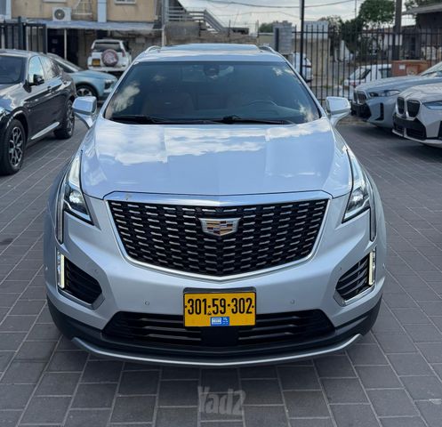 קאדילק XT5