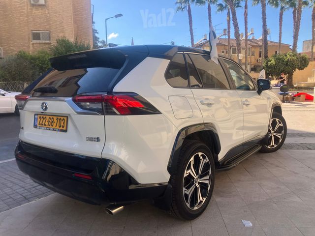 טויוטה RAV4