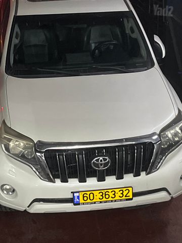 טויוטה לנד קרוזר