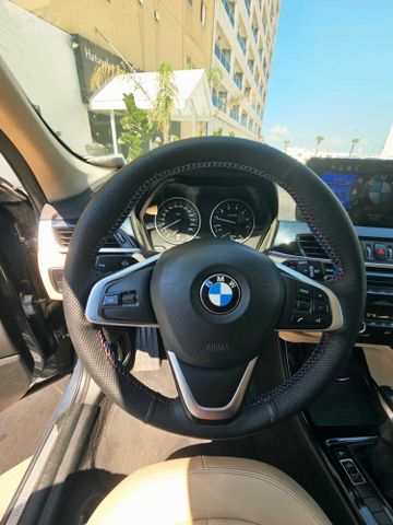 ב מ וו X1