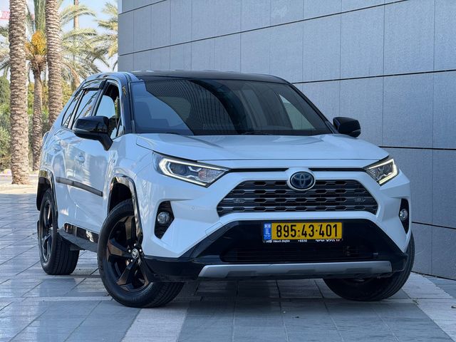 טויוטה RAV4