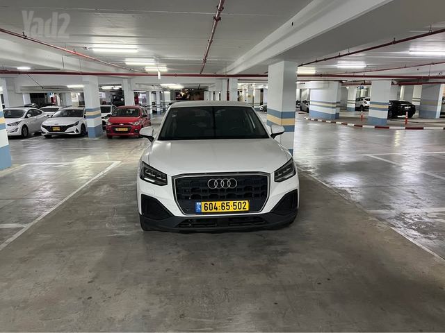 אאודי Q2