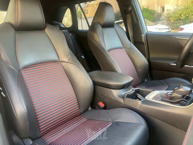 טויוטה RAV4