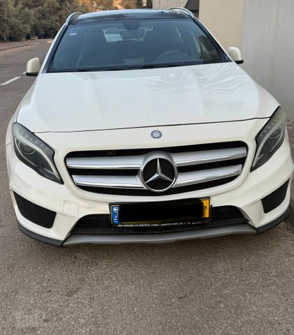מרצדס-בנץ GLA
