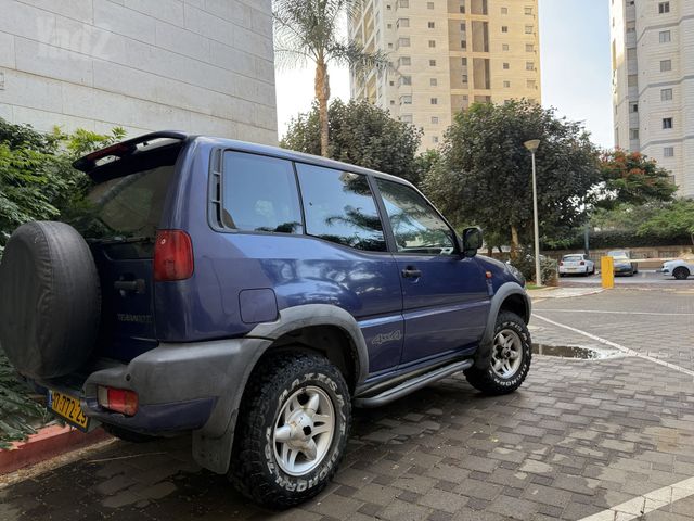 מודעת רכב ניסאן טראנו
