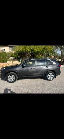 טויוטה RAV4
