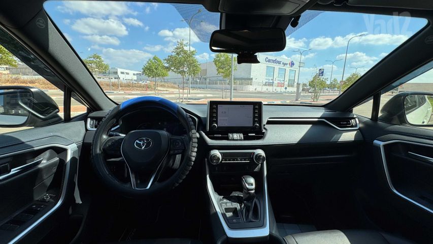 טויוטה RAV4