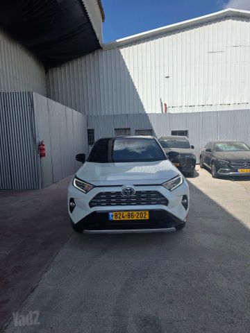 טויוטה RAV4