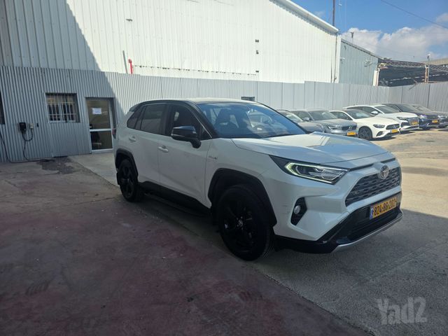 מודעת רכב טויוטה RAV4