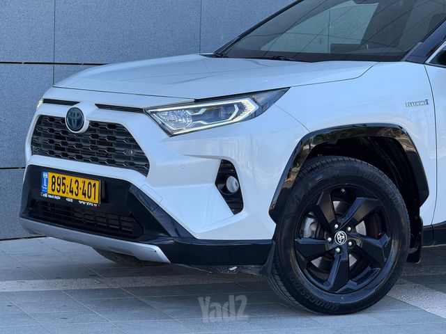 טויוטה RAV4