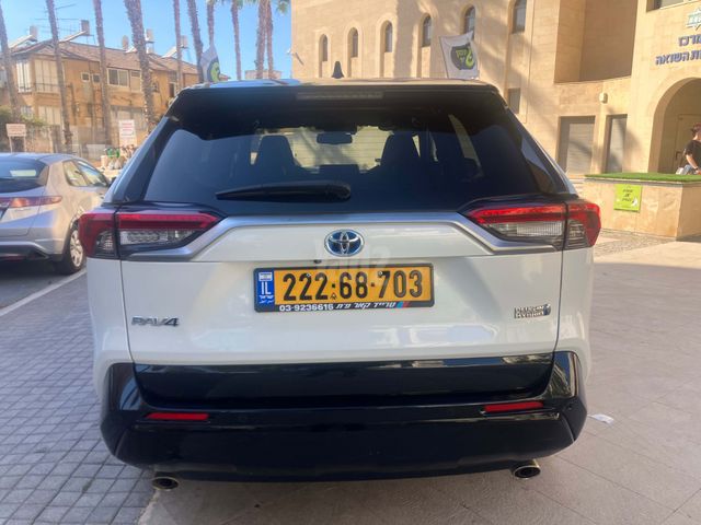 טויוטה RAV4