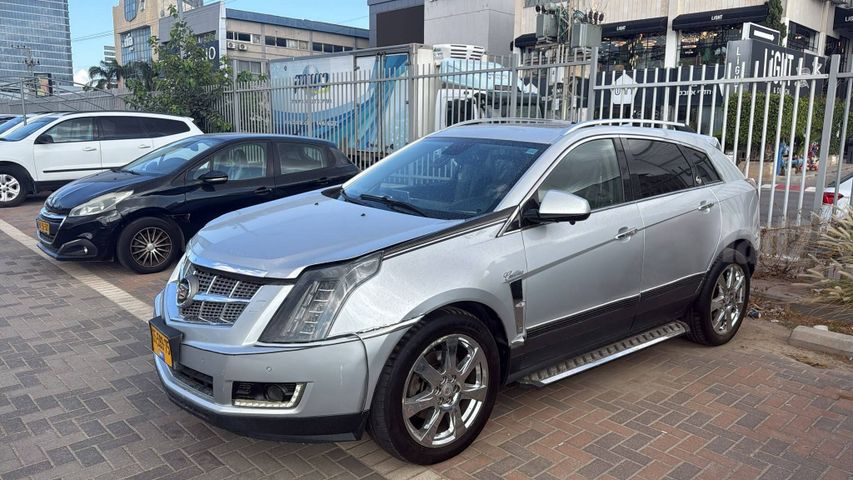 קאדילק SRX