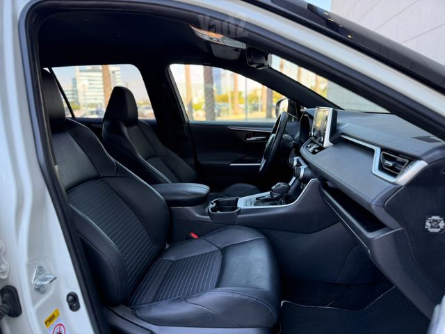 טויוטה RAV4