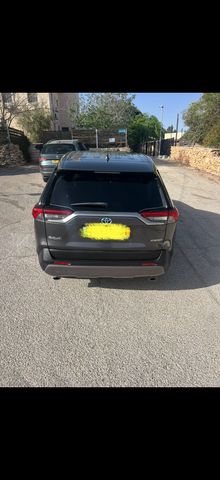 טויוטה RAV4