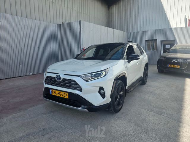 טויוטה RAV4