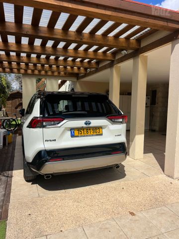 טויוטה RAV4
