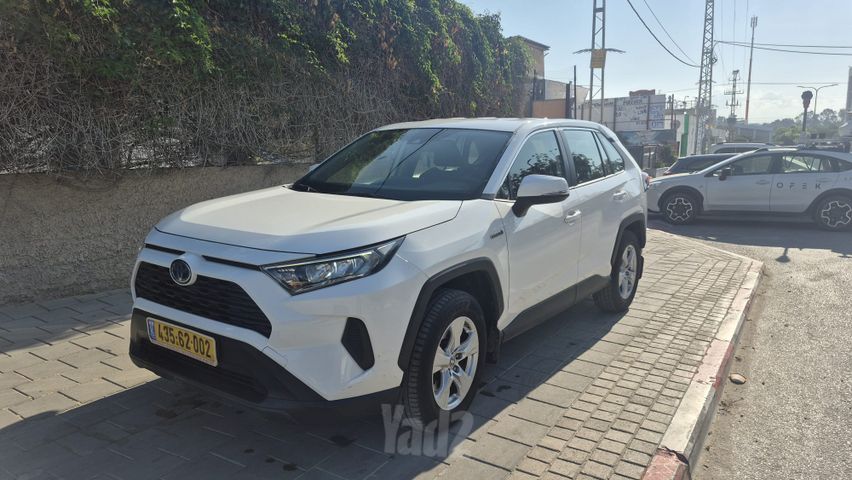 טויוטה RAV4