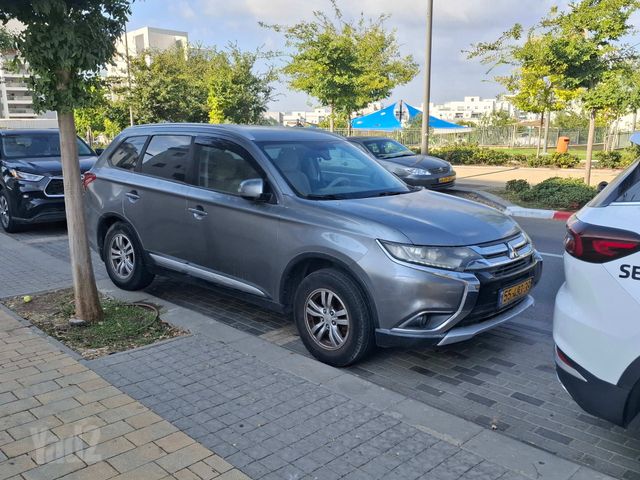 מיצובישי אאוטלנדר