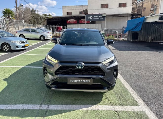 טויוטה RAV4