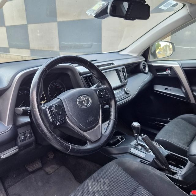 טויוטה RAV4