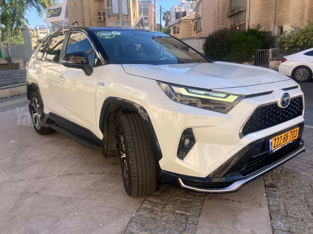 טויוטה RAV4