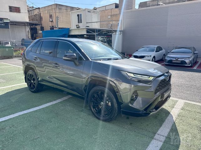 טויוטה RAV4