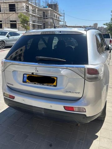 מיצובישי אאוטלנדר