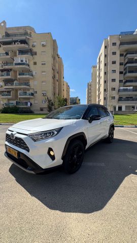 מודעת רכב טויוטה RAV4