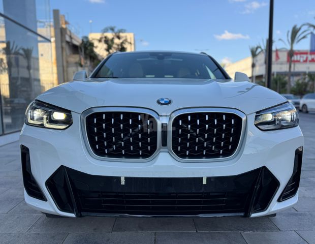 ב מ וו X4