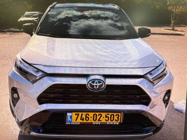 טויוטה RAV4