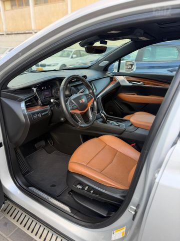 קאדילק XT5