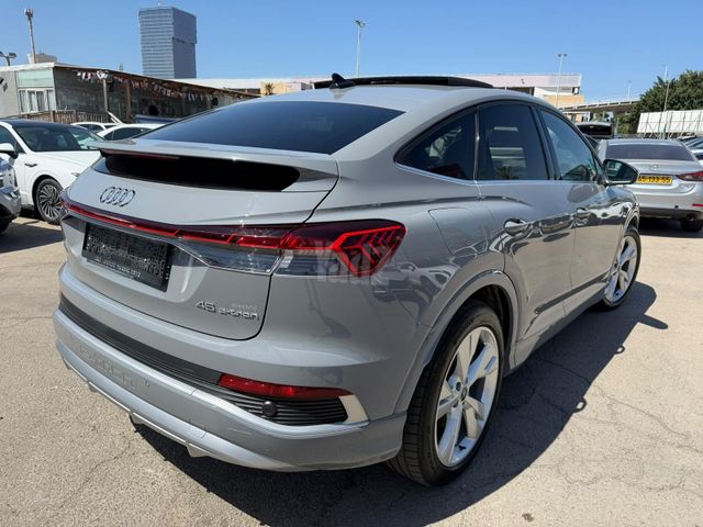 מודעת רכב אאודי Q4 e-tron 1
