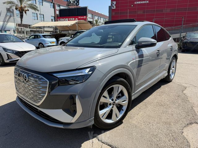 מודעת רכב אאודי Q4 e-tron
