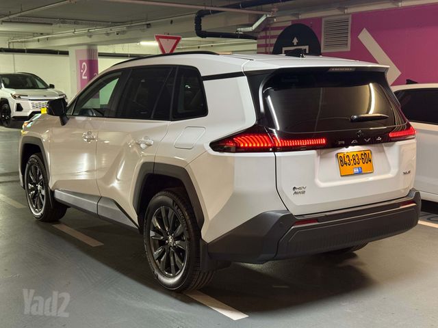 טויוטה RAV4