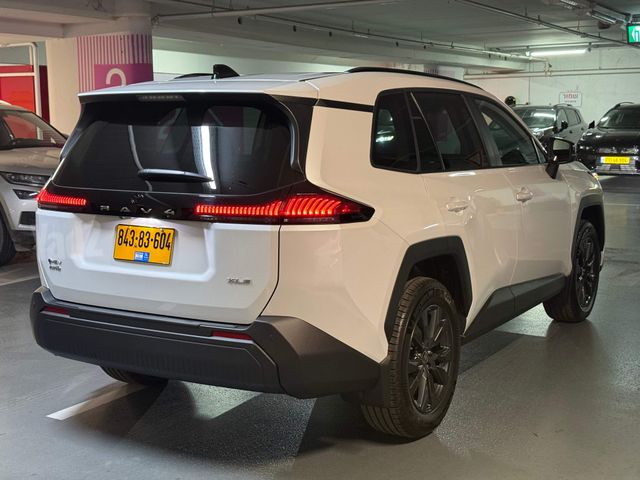 טויוטה RAV4