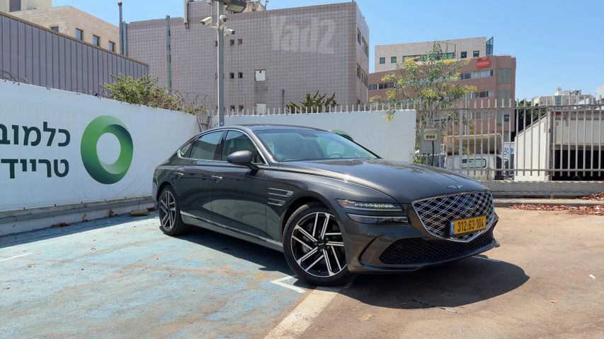 ג'נסיס G80