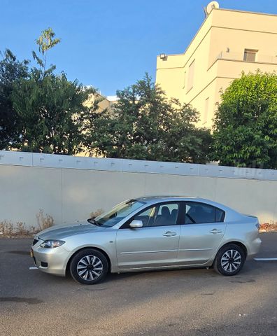 מודעת רכב מאזדה 3