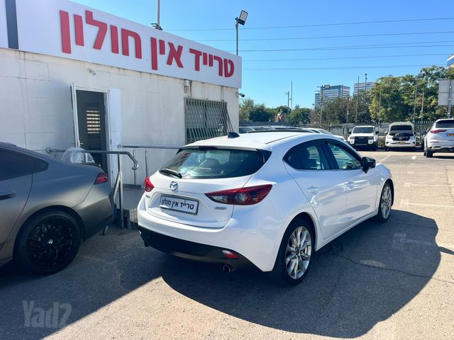 מאזדה 3
