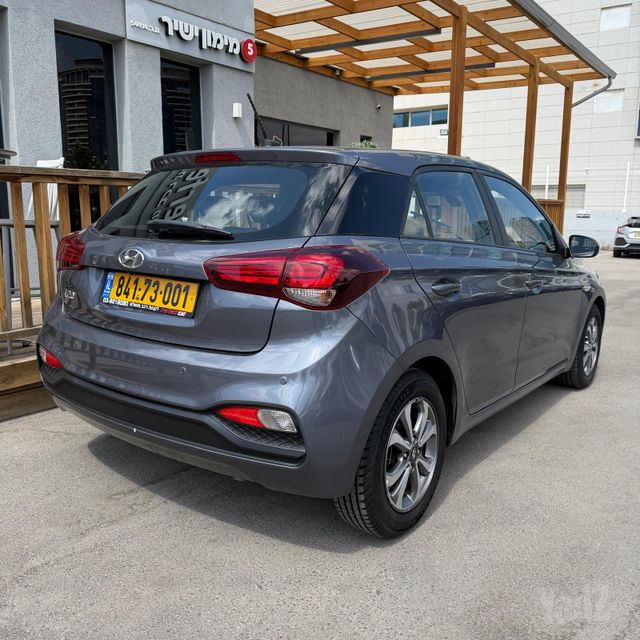 יונדאי i20