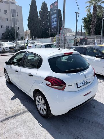 פיג'ו 208