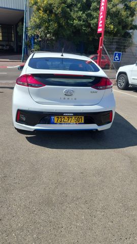 יונדאי איוניק