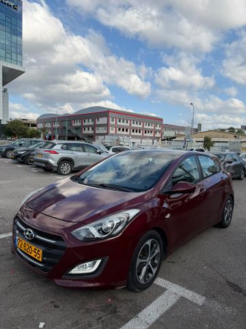 יונדאי i30