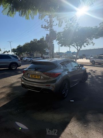 אינפיניטי Q30