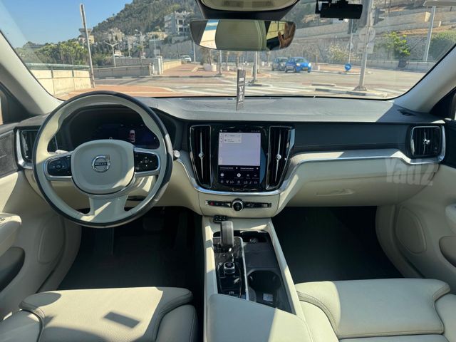 וולוו V60