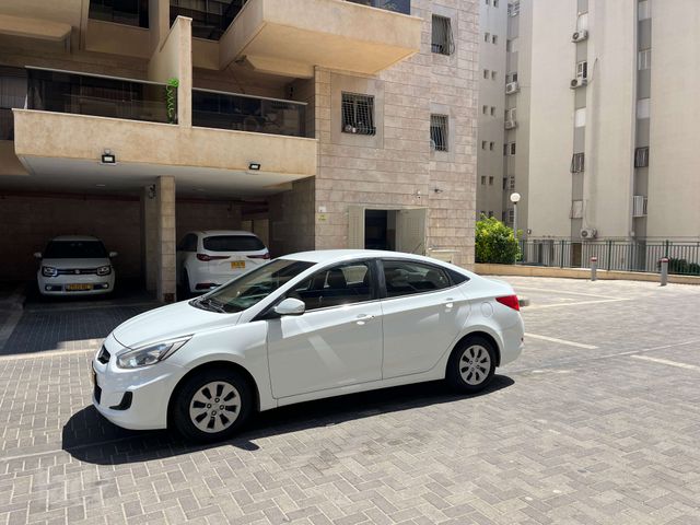 מודעת רכב יונדאי אקסנט i25