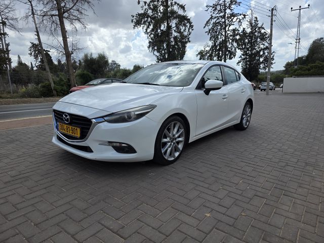 מאזדה 3