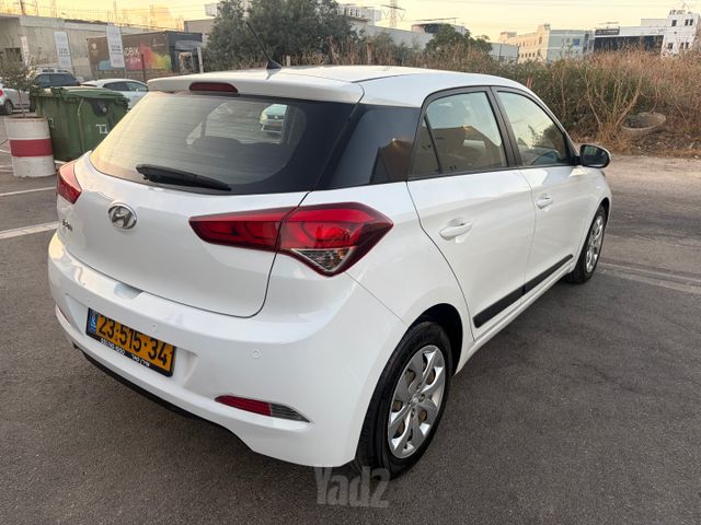 יונדאי i20